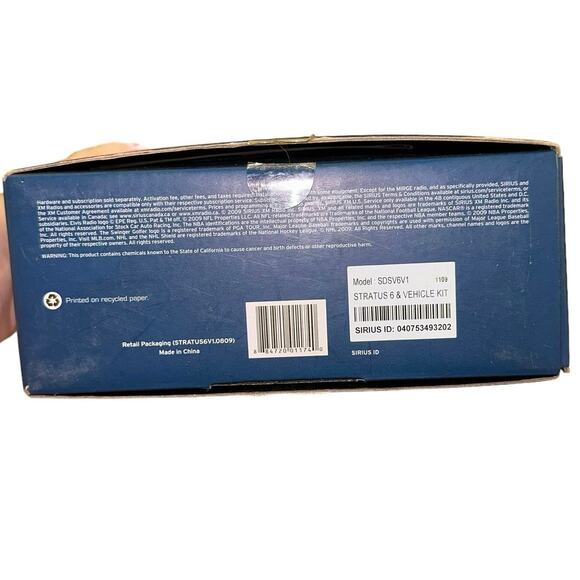 NIB Sirius Stratus 6 XM Satellite Radio & Vehicle Kit - Picture 7 of 7